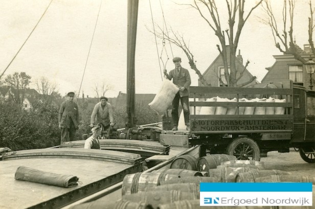 Transport-over-het-Schie