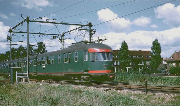 F1BDC4F8-E1ED-4C22-B0F5-52512E174D83